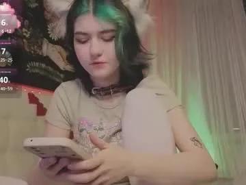 miko_meow — a little shy  fav: 10,38,55,160,200  #natural #daddysgirl #lovense #feet #tights
