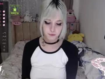 Chaturbate milkybunnyy is Freechat milkybunnyy — heyyy :3  I'm baaack | top off for 15 minutes | #lovense #teen #pvt #new  #feet |
