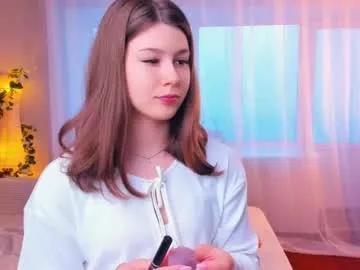 minditrelles — GOAL: Good morning, let's start the day with a kiss [11 tokens remaining] I'm new here hey hey!   #new #young #shy #teen #18