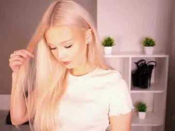 mirianscorgie — GOALLkiss kiss kiss me^_^^+^^^^^^^^  Hey im Elsa and it's my 1st day here^^Hope you will help me and will be nice with me ^^ #new #shy girl here on CB im #petite #cute #blonde who wanna spend good t