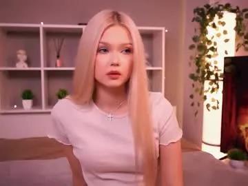 mirianscorgie — GOAL: close the camera lick sweet lips  ^-^ [88 tokens remaining] Welcome to my room! #petite #blonde #shy #cute #18