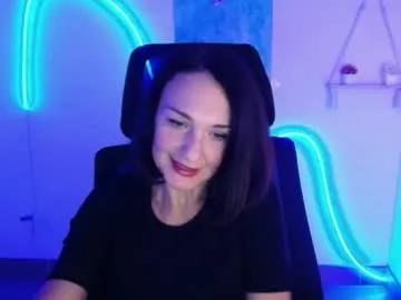 misskristyyy — GOAL: Dance [299 tokens remaining] Welcome to my room! #new #natural #nonude  #shy #milf