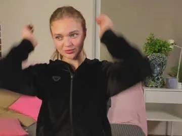 moirawenzinger — Heeeeyy, my name is Kylie !! Goal: spank my ass x5 #blonde #18 #New #LovensE #SKINNY [45 tokens remaining]