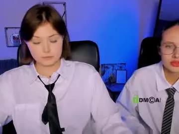 Freechat mona_cloud on Chaturbate