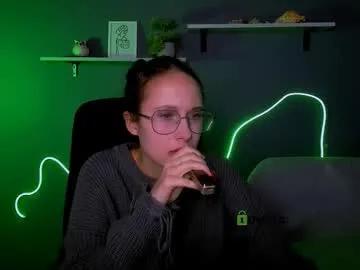 Freechat mona_cloud on Chaturbate
