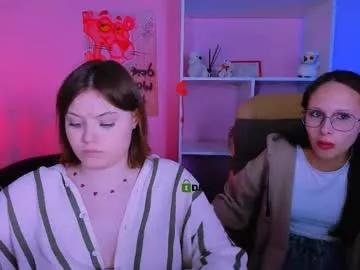 Freechat mona_cloud on Chaturbate