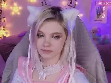 Freechat moonlight_mia on Chaturbate