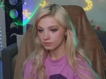 Freechat moonlight_mia on Chaturbate