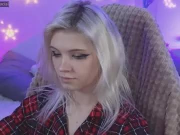 Freechat moonlight_mia on Chaturbate