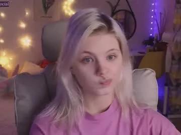 Freechat moonlight_mia on Chaturbate