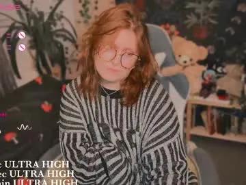 myanotherday — GOAL: flash my peachy ass [32 tokens left] #british #redhead #bbw #glasses #daddy