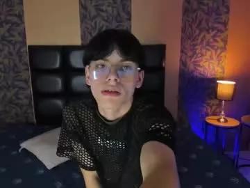 Freechat mysterius_boy on Chaturbate
