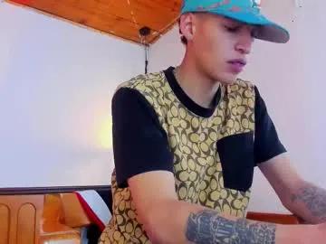 nick_nizzer — GOAL: NAKED [100 tokens remaining] Welcome to my room! #feet #Bigcock #hairy #young #cum