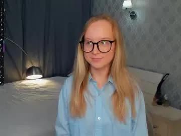 nicolavanderbie — GOAL: unbutton my shirt and teae my top<3 [35 tokens remaining] Welcome to my room! #new #shy #feet #teen #skinny