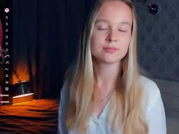 nicolavanderbie — Your little angel here! GOAL kick my lips close up<3 #new #shy #18 #teen #skinny [22 tokens remaining]