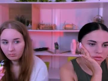 nicole_muah — GOAL: my first goal [111 tokens remaining] Welcome to my room! #pvt #18 #fun #shy #brunette