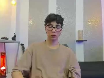 Freechat nikolay_gregori on Chaturbate