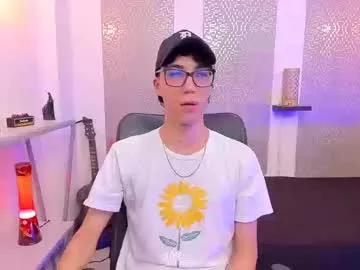 Freechat nikolay_gregori on Chaturbate