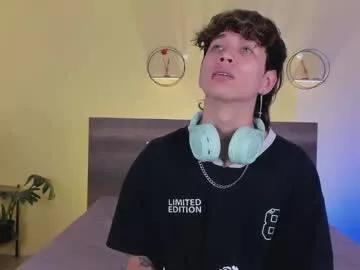 Freechat novaybrian on Chaturbate