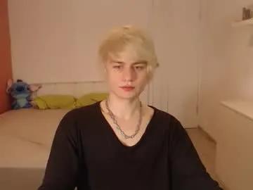 oliver_sweet_ — GOAL: cum cum cum [2400 tokens remaining] Welcome to my room! #21 #teen #young #smoke #twink