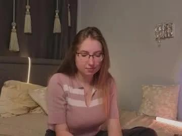 oliviavele — Hello!! my name is Kylie, these are my first days: goal - For good start #bigboobs #18 #new #cute #young [15 tokens remaining]