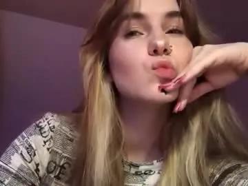 olliefadeley — Goal: Remove shorts hi, i'm new here, i'd be glad to meet you #new #18 #cute #shy #petite [14 tokens remaining]