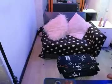 pamela_jones7 — show tits [27 tokens left] Hey welcome to my room, play with me #mature #bigboobs #new #bigass #curvy