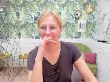 paris_cherry — Hi! Private is open. - Goal is : hand bra #milf #lovense #c2c #roleplay #cumshow