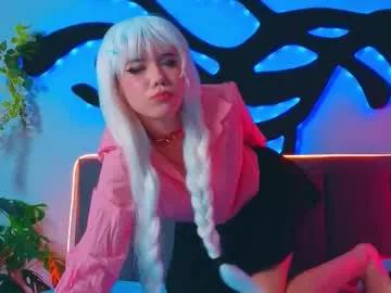 phyllissanchez — GOAL: hands under bra [33 tokens remaining] hey hey <3 im new here.... but im ready to play #squirt #new #young #lovense #smalltits