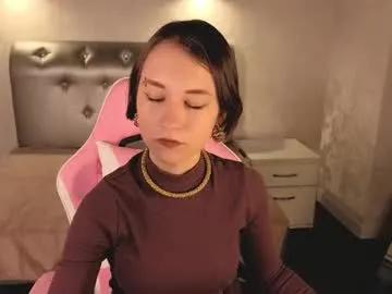 prettiest_winsor — Ticket Show: naked oiled boobs show (77 tokens)