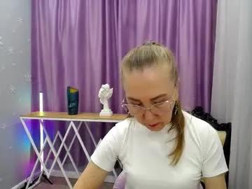 queen_a_n_i — GOAL: Get my panties wet [1602 tokens remaining] My favorite vibes 65 // 165 // 265 // 365 // TIP me ))) #asian #bigass #smalltits #natural #hairy #squirt