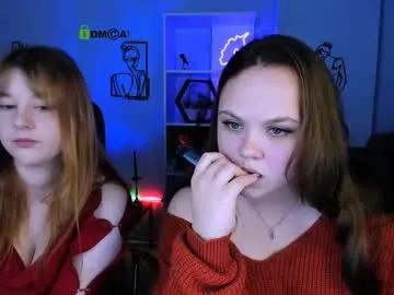 raquel_luxury — GOAL: handbra [441 tokens remaining] Welcome to my room! #18 #lesbians #bigboobs #bigass #brunette