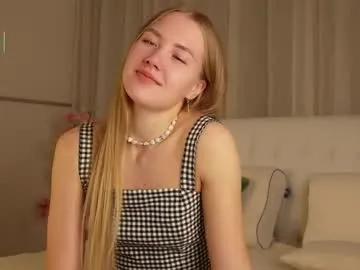 roxanelan — GOAL: Let's start having fun Hi, I'm new here! Let's start having fun? #shy #18 #new #teen #skinny [14 tokens remaining]