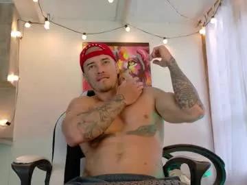 Freechat ryann_blue_ on Chaturbate