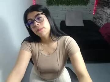 sago_dupont — GOAL: dance [9 tokens remaining] Welcome to my room! #curvy #feet #latina #hairy