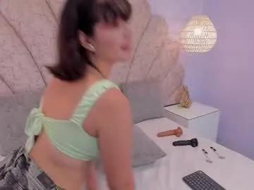 sam_cruz20 — GOAL: flash boobs [55 tokens remaining] Welcome to my room! #teen #bigboobs #feet #latina #new