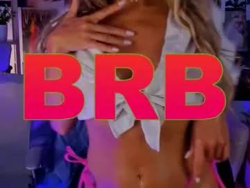 Freechat sarahholly on Chaturbate