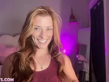 Freechat saraloverays on Chaturbate
