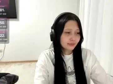 sary_flame — GOAL: Lift up my top and show my bra [70 tokens remaining] Welcome to my room! #new #18 #asian #cute #shy #lovense