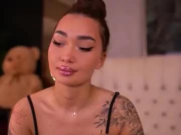 Freechat sashaferrera on Chaturbate