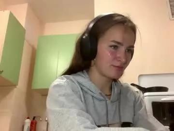 saundrayeeloy — Goal: ^Nice bare back dance^  Hello, my name is Marta, I'm here the first day, I will be very glad to get to know each other #new #shy #18 #young #cute [163 tokens remaining]