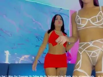 sexy_bitches_bisex — naked all and squirt #anal #lesbian #squirt #18 #latina [999 tokens remaining]
