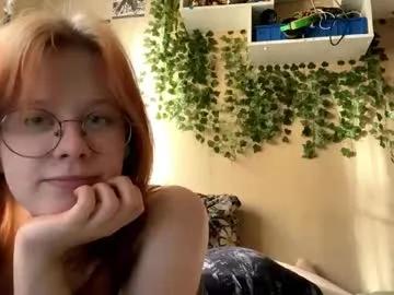 shantaeburleson — Goal: tease with my big underboobies close. Kristin its me nice to meet you guys! #shy #teen #18 #skinny #redhead [0 tokens remaining]