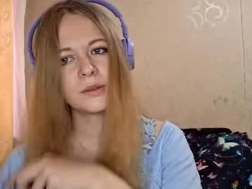 sharlalaskin — GOAL: air kiss [24 tokens remaining] Welcome to my room! #shy #new #18 #natural #skinny