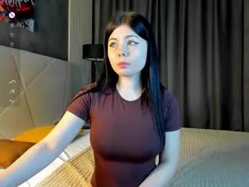 Freechat shei1a_shy on Chaturbate