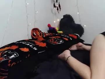shelbytakenit — take top off [75 tokens remaining] #milf #niceass #cutefeet #blowjob #couplesex