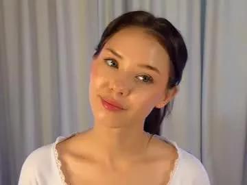 Freechat slyshypie on Chaturbate
