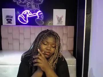 Freechat soffia_b on Chaturbate