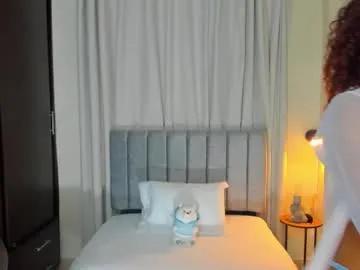 sofiasamm — camel toe [2 tokens left] #bigass #teen  #smalltits #natural  #ebony