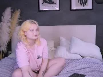 soft_sofi — Hi all! My privat is open to you - Goal: make ass red [77 tokens left] #bigboobs #18 #new #bigass #bbw